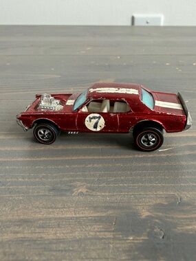 Vintage metal Hot Wheels
1969 Knitty Gritty Kitty Cougar